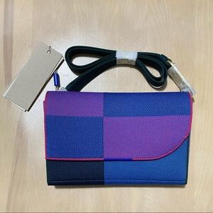 NWT Rothy’s store exclusive frosted berry belt bag